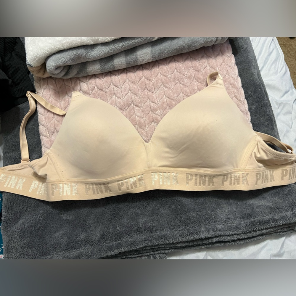 PINK wireless t shirt bra